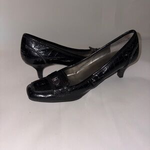 Bandolino Block Heel Loafers Womens  Synthetic Black Croc Style Size 6.5